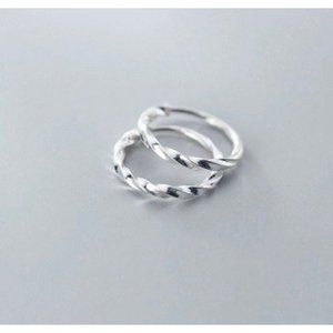 Solid Silver Small Twist Thin Hoop-Huggie-15mm SH011